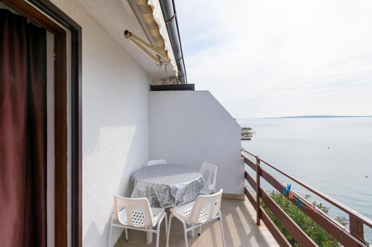 Apartments By The Sea Mandre, Pag - 4101 Kolan Exterior foto